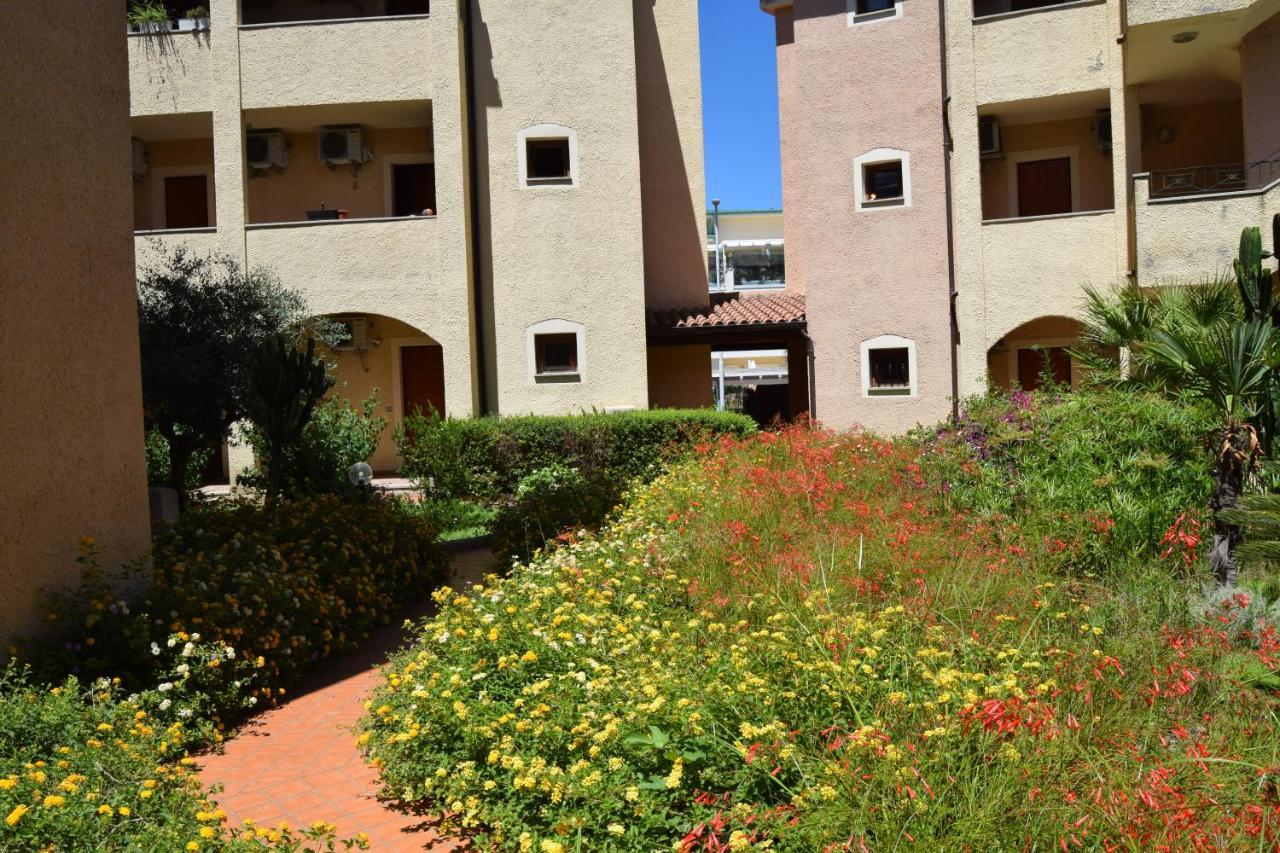 Il Mare Di Olbia Holiday Apartment Exterior photo